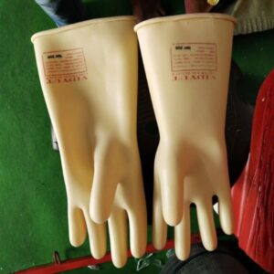 Alternative view of Electric Glaves